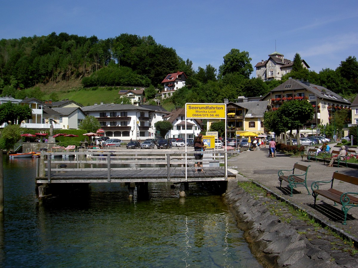 Am Ortsplatz von Traunkirchen am Traunsee (26.07.2014)