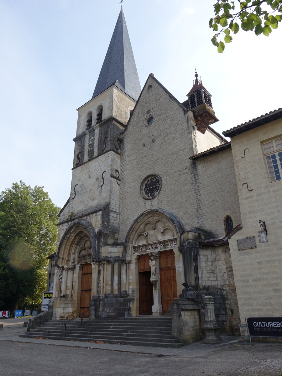 Ambronay, Stiftskirche Sainte-Marie, erbaut im 13. Jahrhundert (23.09.2016)