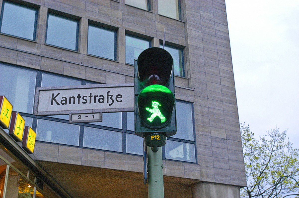 Ampelmnchen an der Knastre in Berlin. Aufnahme: April 2007.