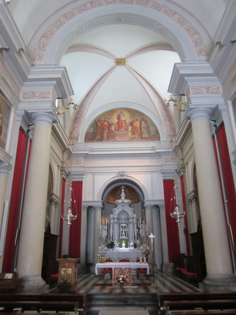 Ampezzo, Hochaltar in der Pfarrkirche San Daniele (20.09.2014)