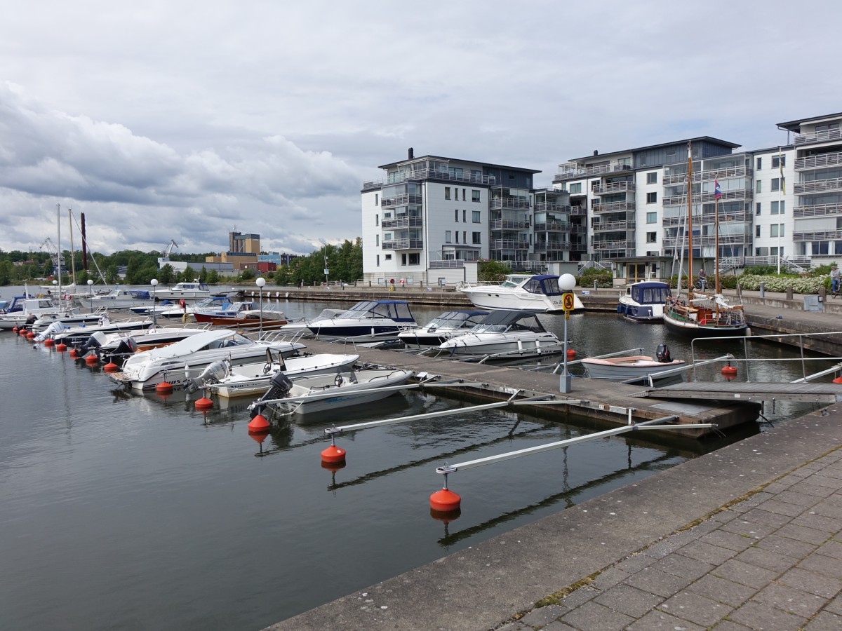 An der Vassbotten Marina in Vnersborg (19.06.2015)