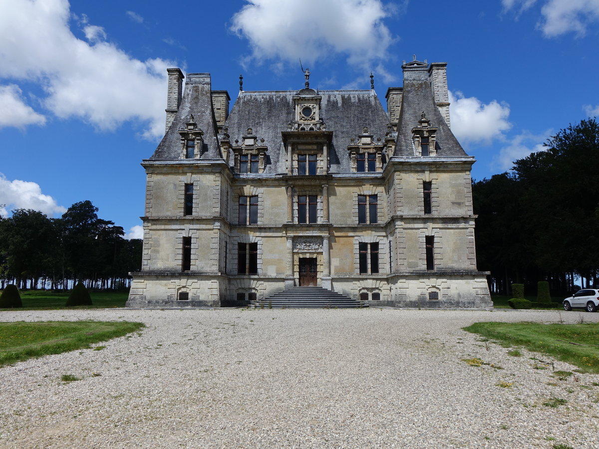 Angerville, Schloss Bailleul, erbaut Mitte des 16. Jahrhunderts im Stil der italienischen Hochrenaissance (14.07.2016)