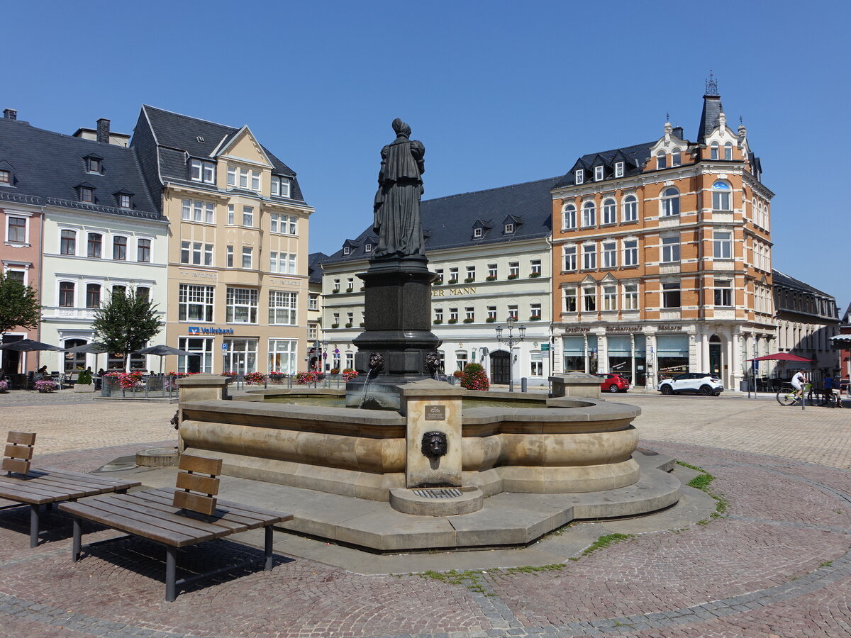 Annaberg-Buchholz, Barbara Uthmann Denkmal am Markt (20.08.2023)