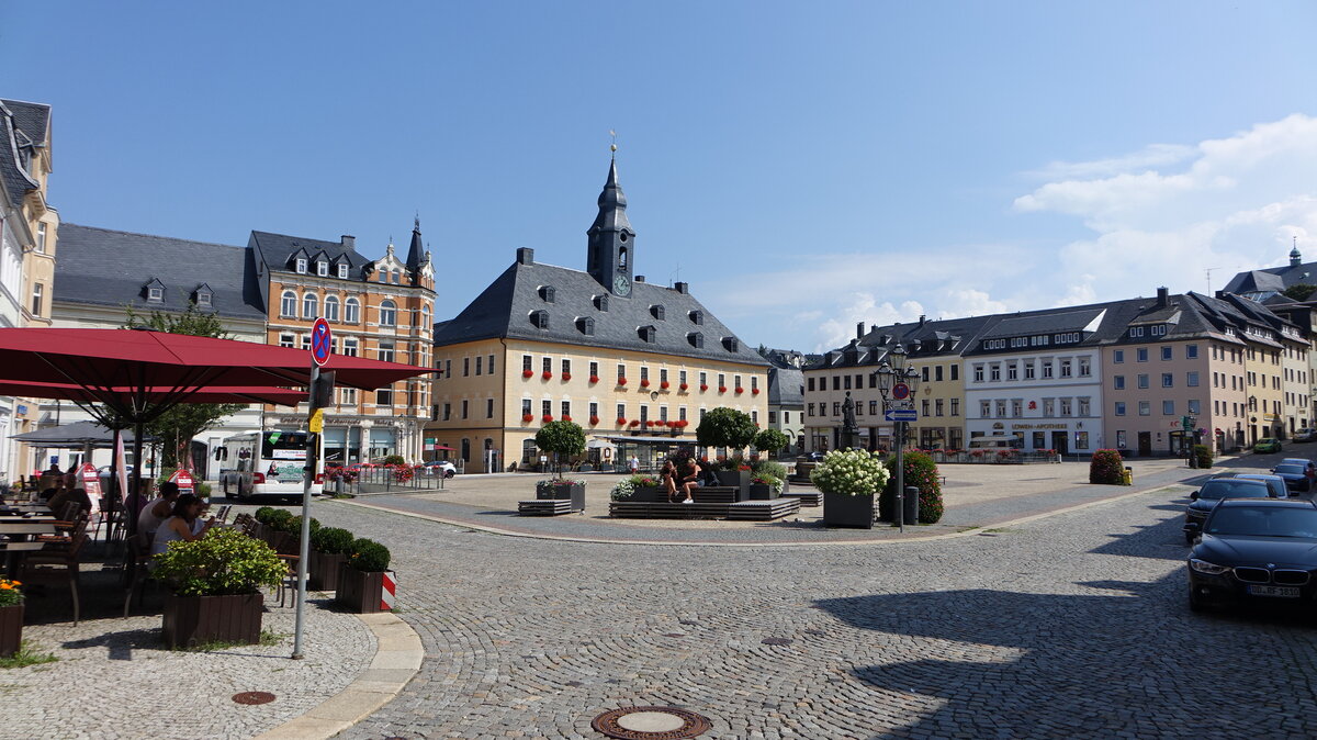 Annaberg-Buchholz, Rathaus und Gebude am Markt (20.08.2023)