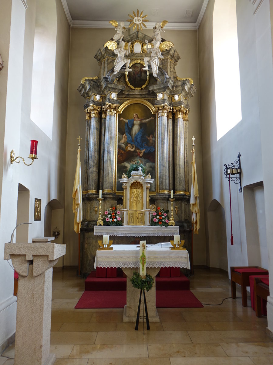 Ansbach, barocker Hochaltar in der St. Hubertus Kirche (12.05.2018)