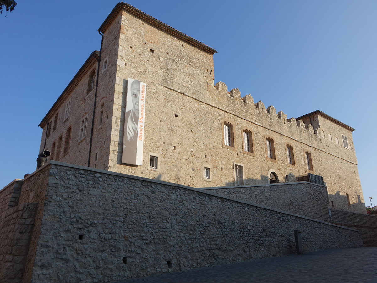 Antibes, Schloss Grimaldi und Musee Picasso, Schloss erbaut im 14. Jahrhundert (27.09.2017)