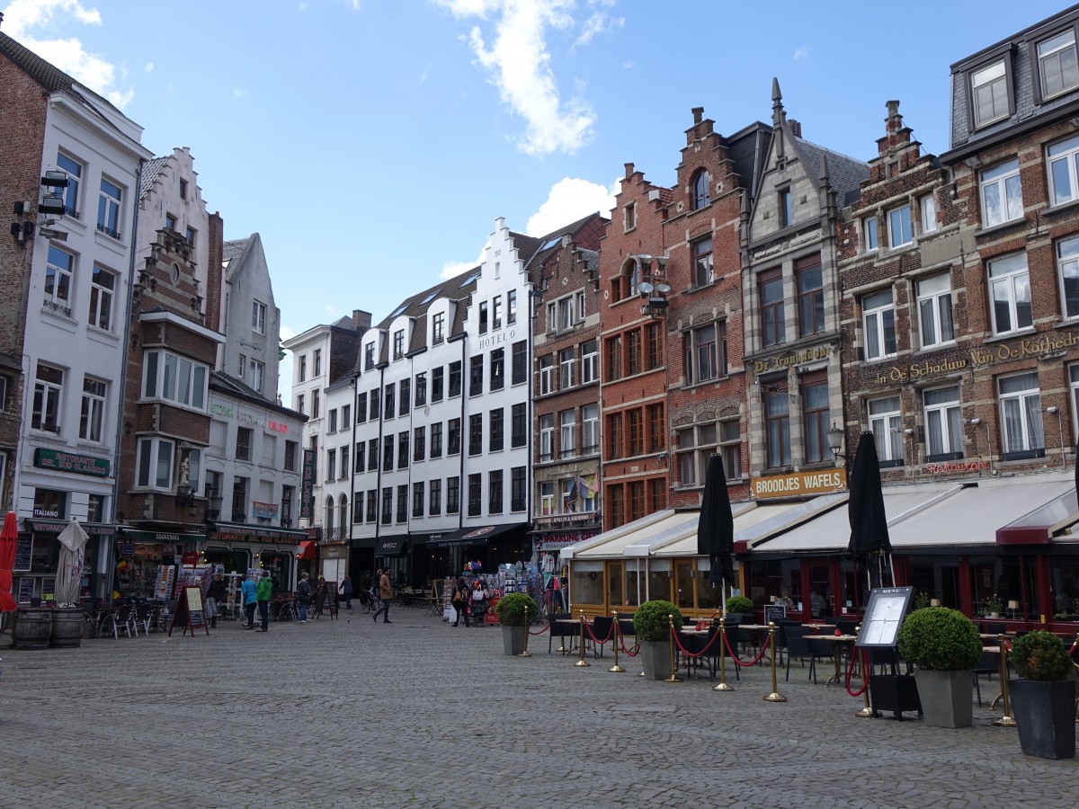 Antwerpen, Huser am Handschoenmarkt (28.04.2015)