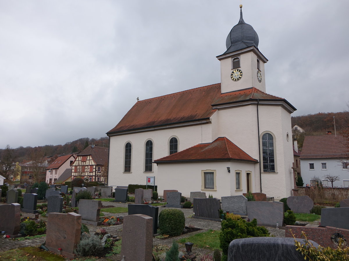Apfelbach, kath. Pfarrkirche St. Gumbert, erbaut 1757 (27.11.2016)