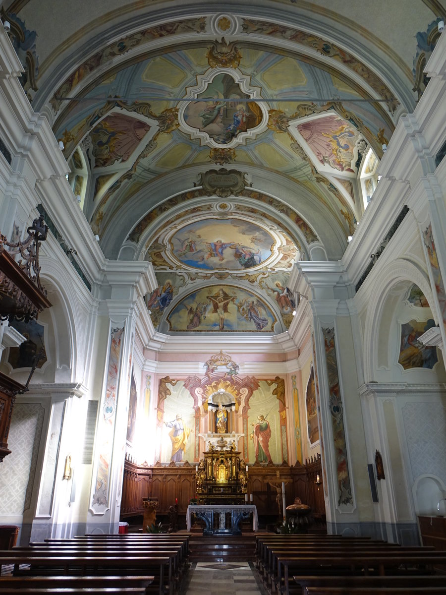 Aprica, barocker Innenraum aus dem 17. Jahrhundert in der Pfarrkirche San Pietro (07.10.2018)