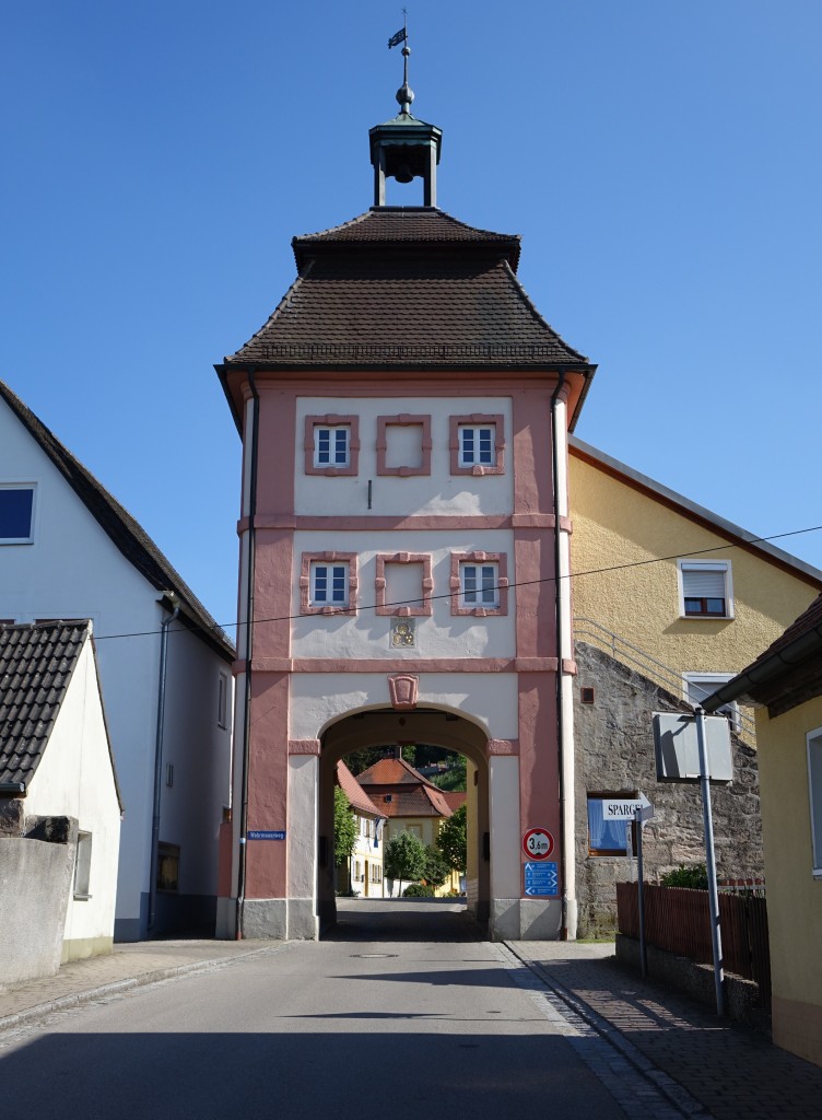 Arberg, historischer Torturm am Marktplatz von 1531 (04.06.2015)