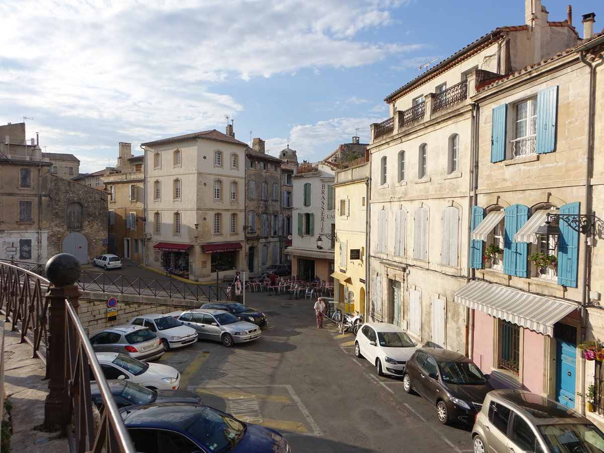 Arles, Huser in der Rue Augustin Tardieu an der Arena (25.09.2017)