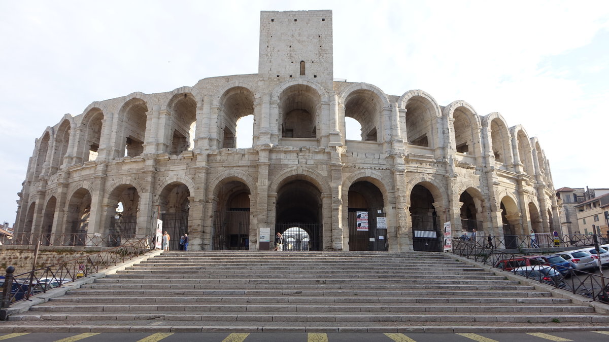 Arles, rmisches Amphietheater, erbaut im 2. Jahrhundert (25.09.2017)