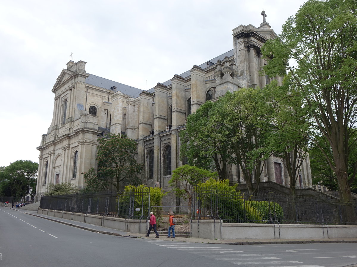 Arras, Kathedrale Notre Dame der Abtei Saint-Vaast, erbaut im 18. Jahrhundert (15.05.2016)