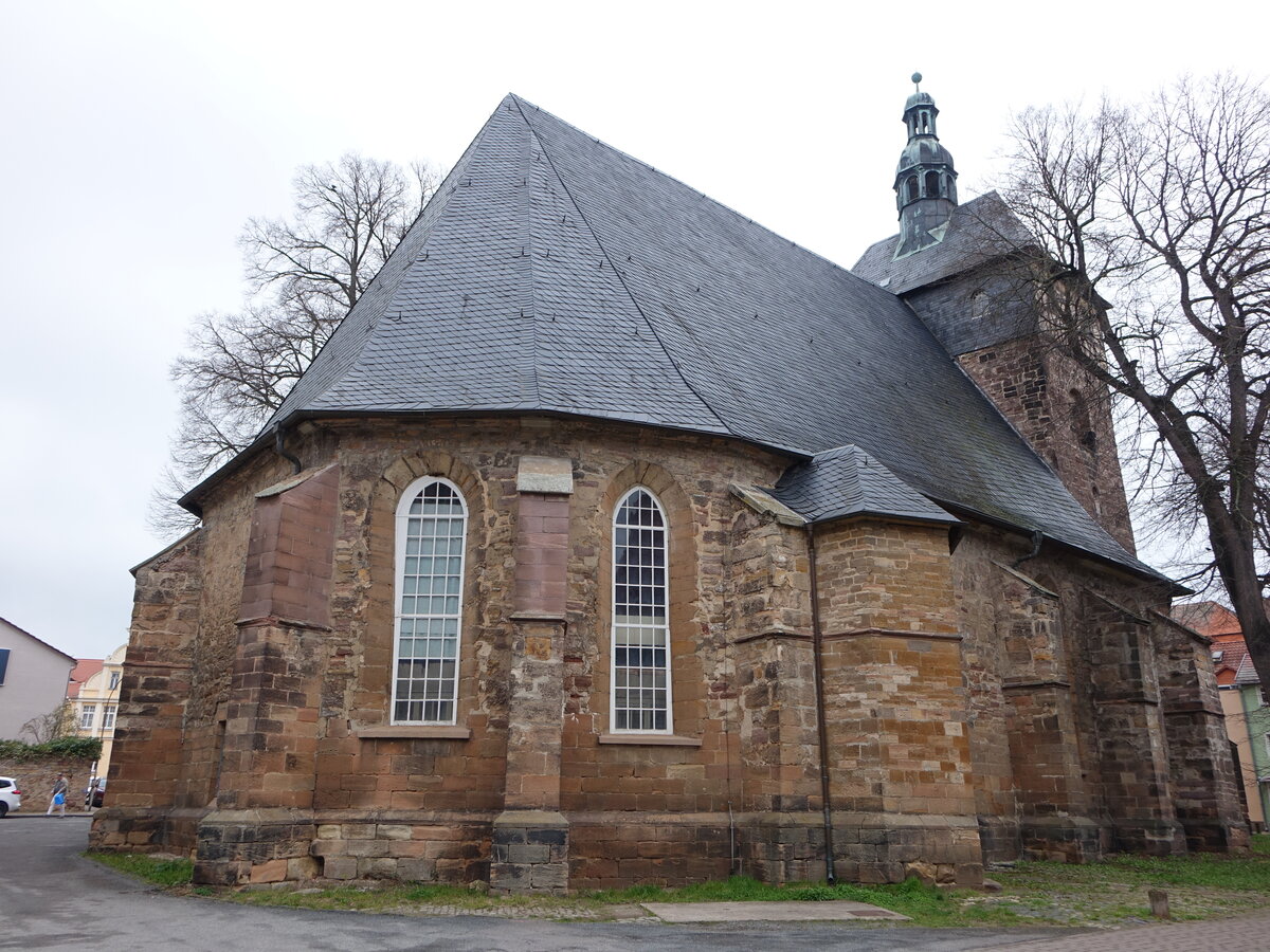 Artern, evangelische St. Marien Kirche, erbaut im 12. Jahrhundert (08.04.2023)