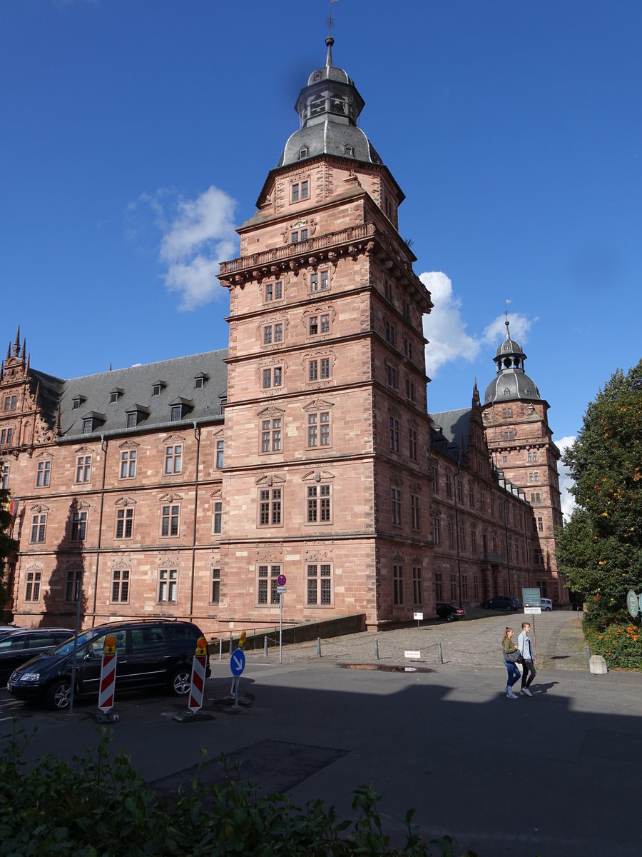 Aschaffenburg, Schloss Johannisburg, erbaut von 1605 bis 1614 durch Baumeister Georg Ridinger (02.10.2016)