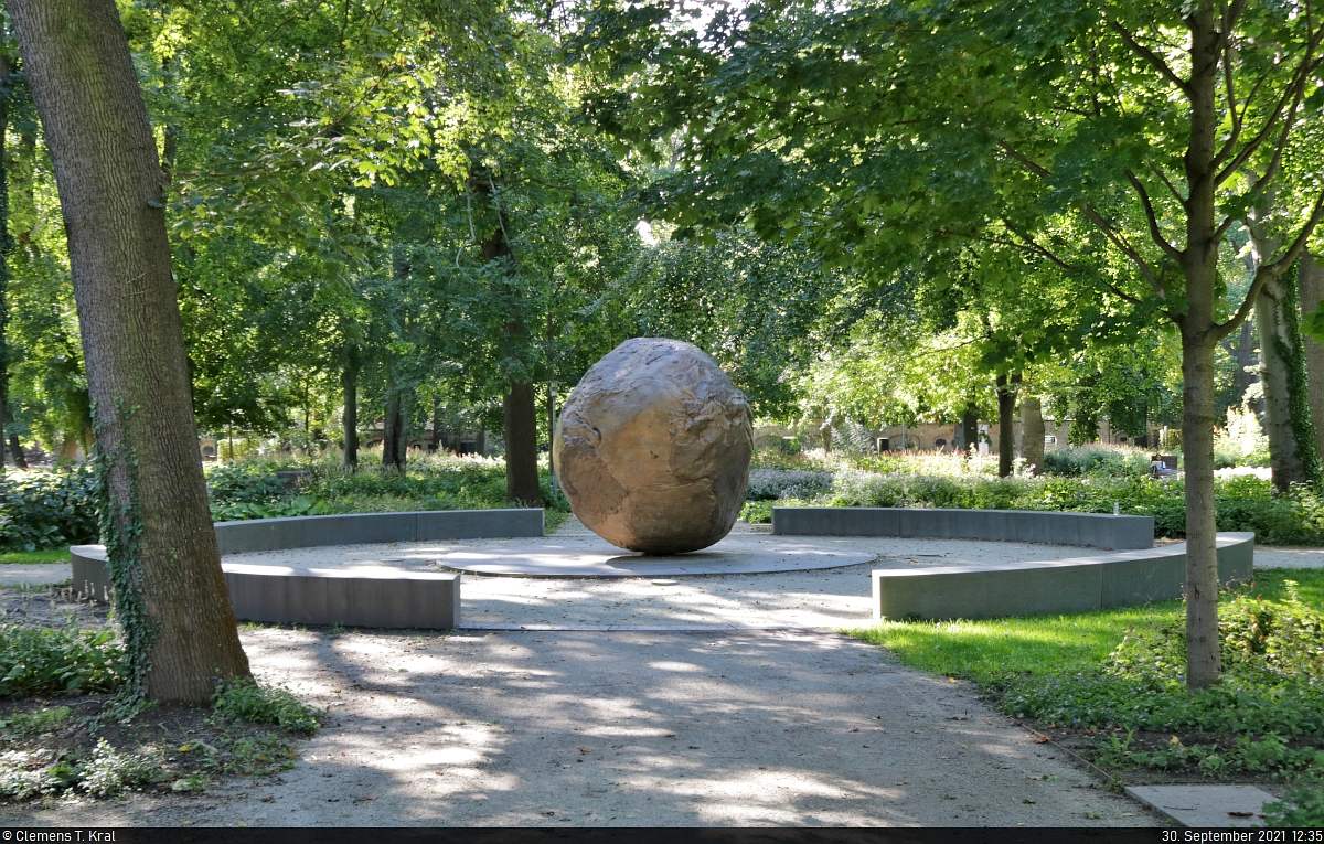 Aschersleben: ein Rundgang durch die lteste Stadt Sachsen-Anhalts.
Unweit des Bestehornparks schliet sich der Stadtpark an. Hier steht auch der  Aschersleber Globus  – eine Bronzeplastik, die zur Landesgartenschau 2010 aufgestellt wurde. Sie geht auf den Gottorfer Globus zurck, den der Universalgelehrte Adam Olearius, einer der bedeutendsten Shne der Stadt, im 17. Jahrhundert erschuf.

🕓 30.9.2021 | 12:35 Uhr