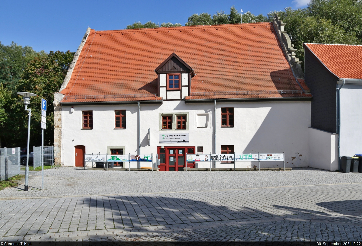 Aschersleben: ein Rundgang durch die lteste Stadt Sachsen-Anhalts.
Das Jugendzentrum Wassertormhle steht gegenber von Haus 2 des Gymnasiums Stephaneum. Das Gebude wird als auch Alte Walkmhle oder Ratsmhle bezeichnet und war Teil eines umfangreichen Mhlensystems der Stadt entlang der Eine.

🕓 30.9.2021 | 13:22 Uhr