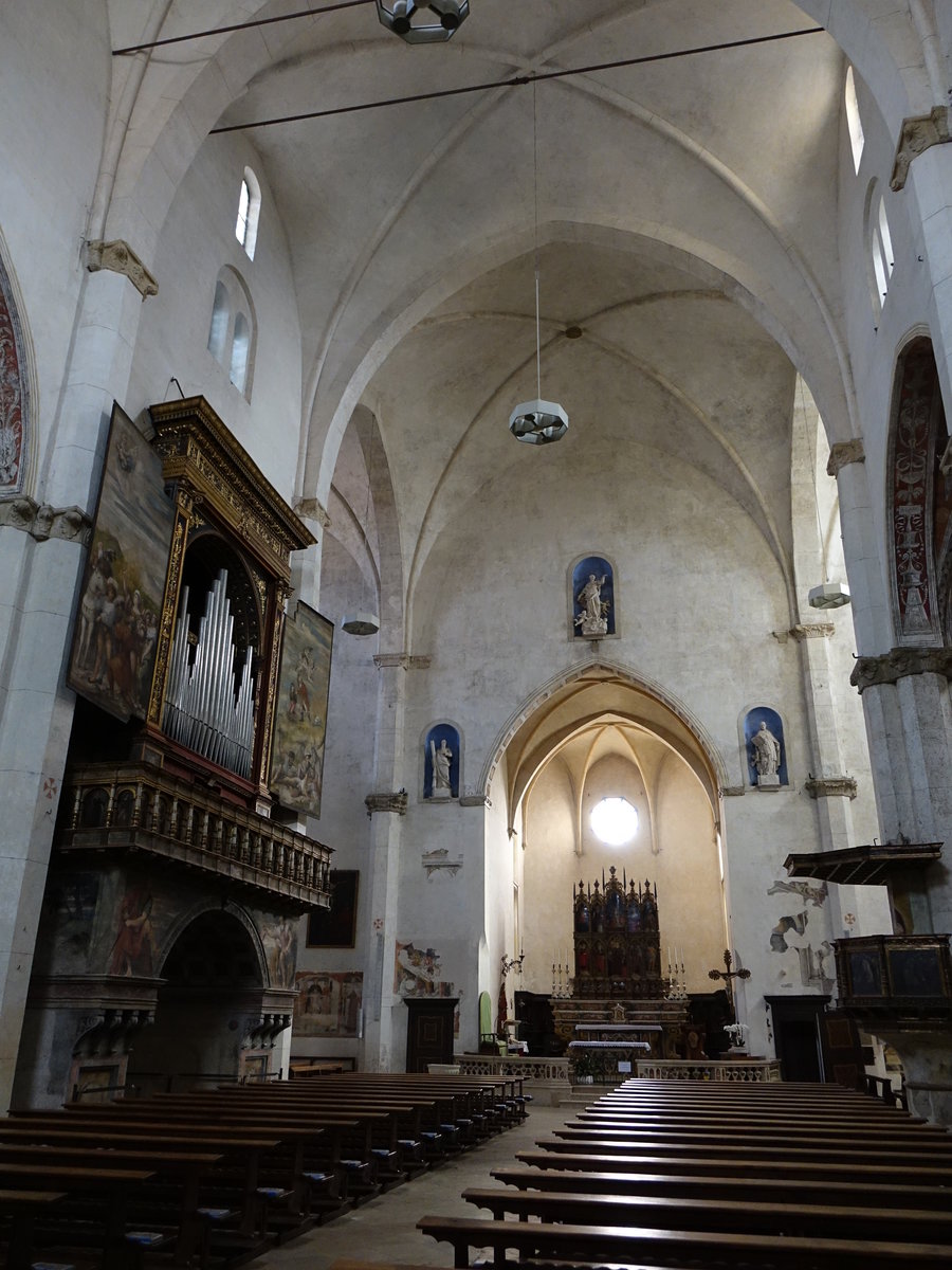 Asola, Innenraum der Kathedrale St. Andrea (11.10.2016)