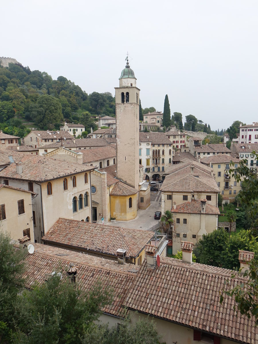 Asolo, Ausblick von der Rocca auf die Altstadt mit der Pfarrkirche St. Maria Assunta (17.09.2019)