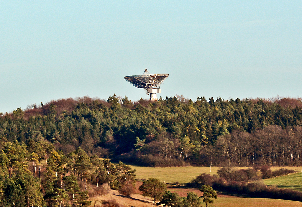 Astropeiler-Radioteleskop (Radiosternwarte Stockert), auf dem Berg Stockert bei Bad Mnstereifel-Eschweiler - 08.12.2015