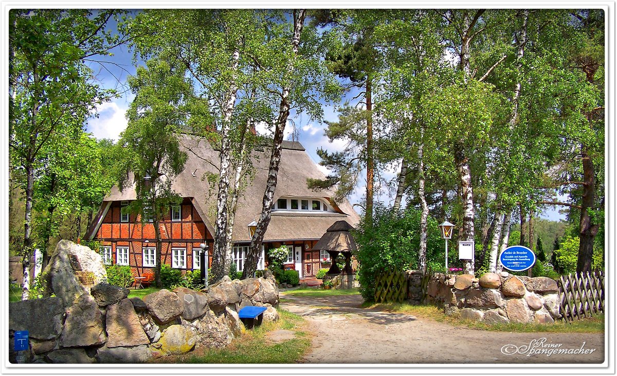 Atelier de Bruycker  Auf dem Hpen  Hpenberg in Schneverdingen Lneburger Heide. Juni 2012.