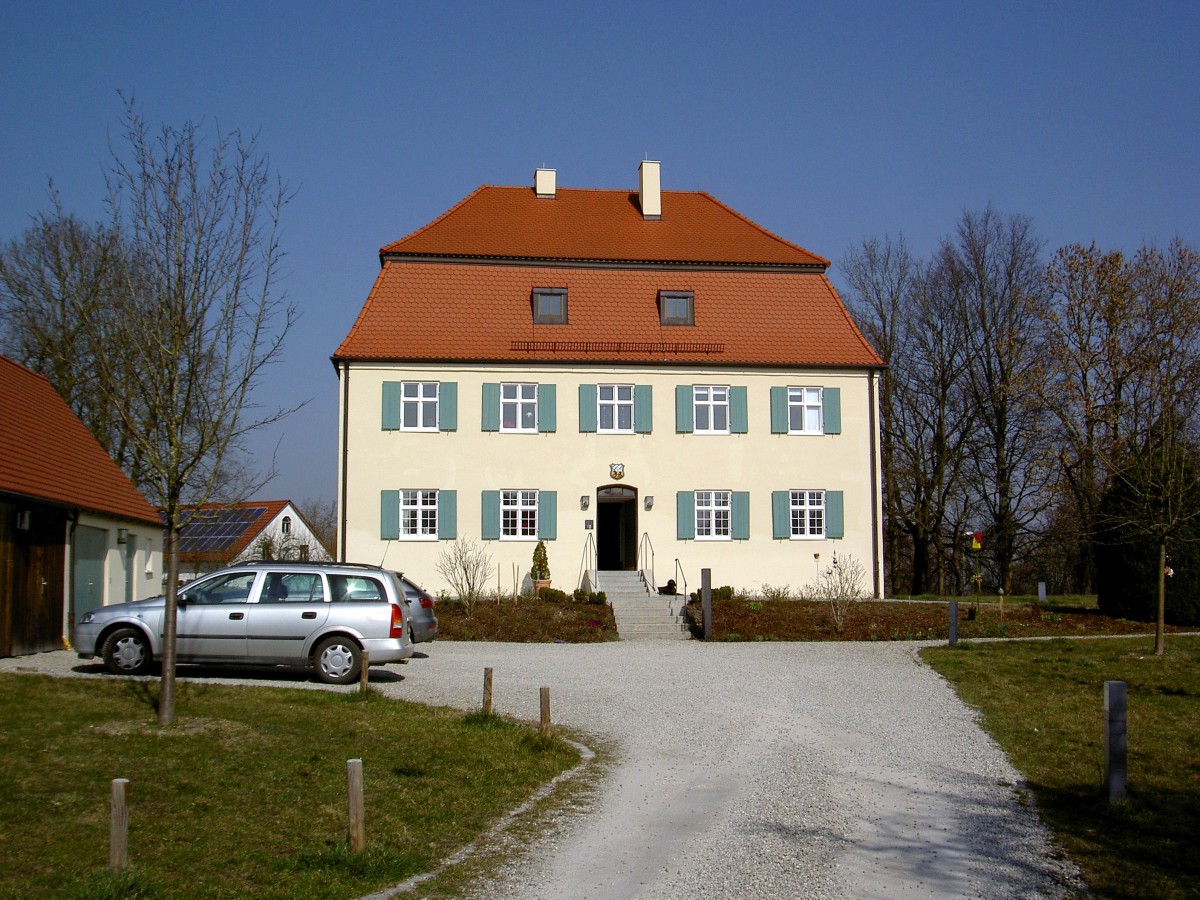 Attenkirchen, Pfarrhof an der Hauptstrae, erbaut 1762 (14.03.2014)