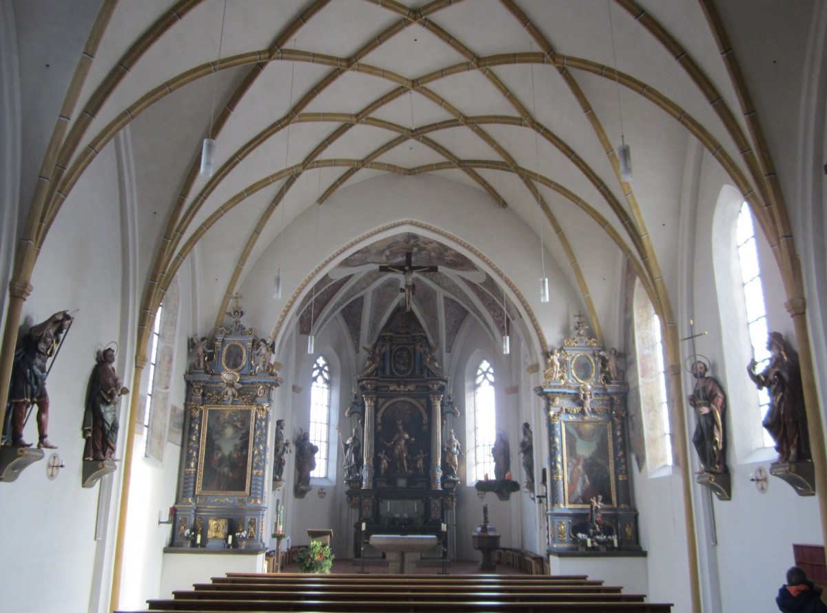 Aubing, St. Quirin Kirche, barocker Hochaltar von 1668 (09.12.2012)