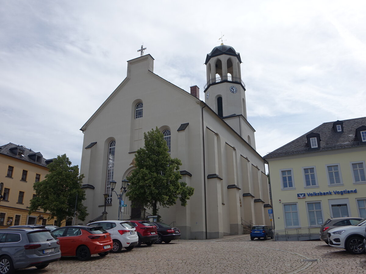 Auerbach/Vogtland, Ev. St. Laurentius Kirche am Kirchplatz, erbaut von 1835 bis 1839 (23.07.2023)