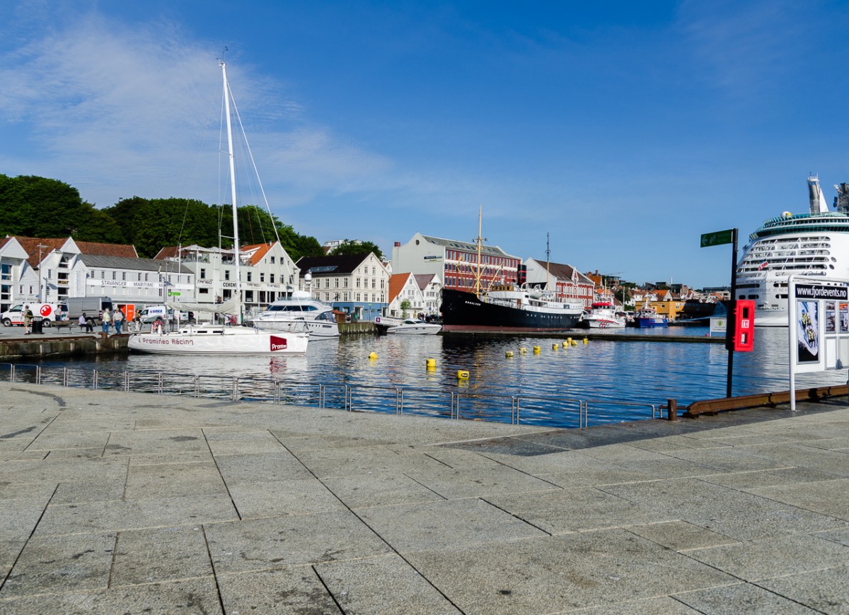 Aufgenommen am Hafen von Stavanger (Skagen Platz). Aufnahmedatum 10. Juni 2014