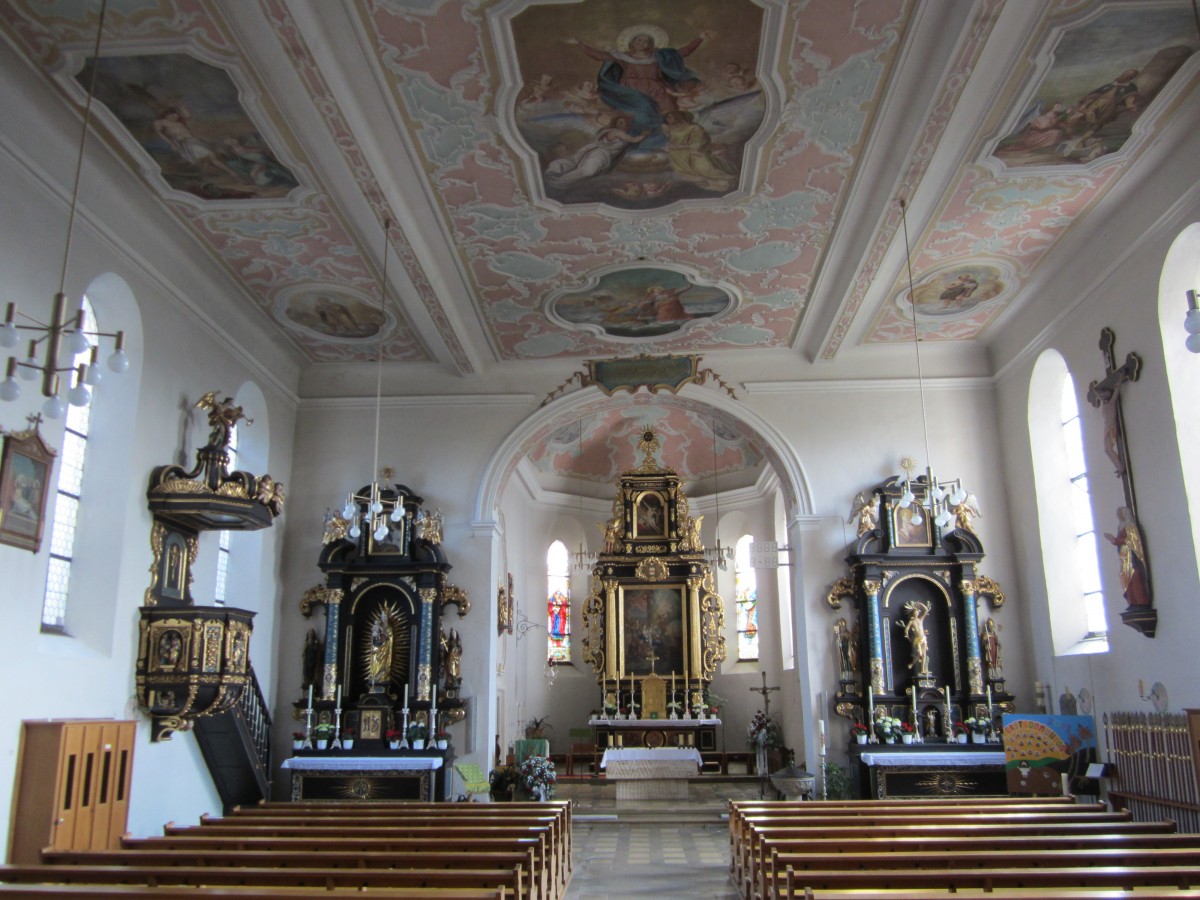 Aurach, St. Peter und Paul Kirche, Hochaltar von 1682, neubarocke Seitenaltre von 
1935 (16.06.2013)