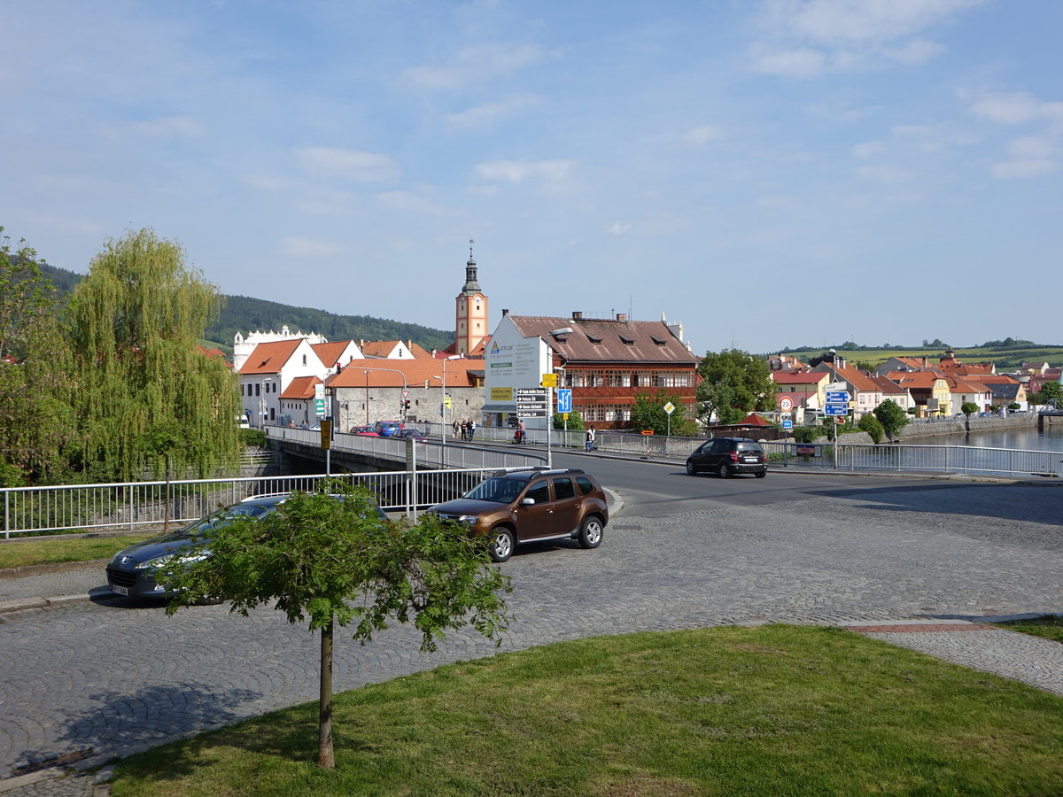 Ausblick auf die Altstadt von Susice / Schttenhofen mit Brcke ber des Fluss Otava (25.05.2018)