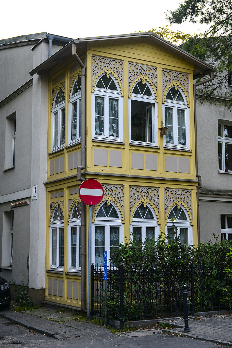 Ausschnitt eines Hauses an der Chopin-Straße in Zoppot / Sopot. Aufnahme: 11. August 2019.