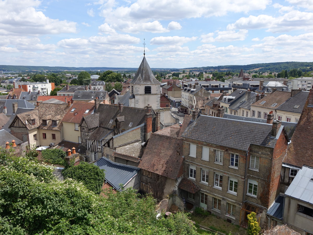 Aussicht auf die Altstadt von Gaillon mit St. Quen Kirche (15.07.2016)