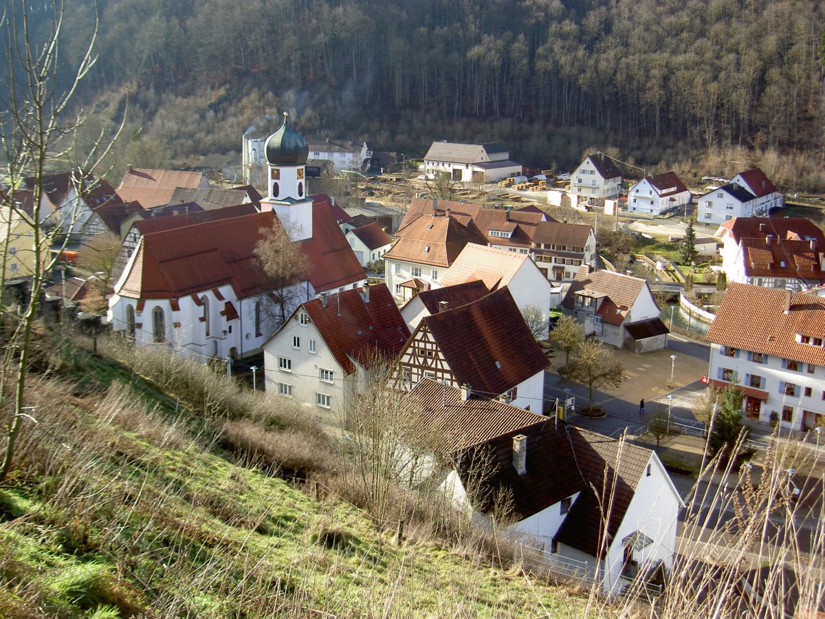 Aussicht auf Hettingen mit St. Martin Kirche (06.01.2014)