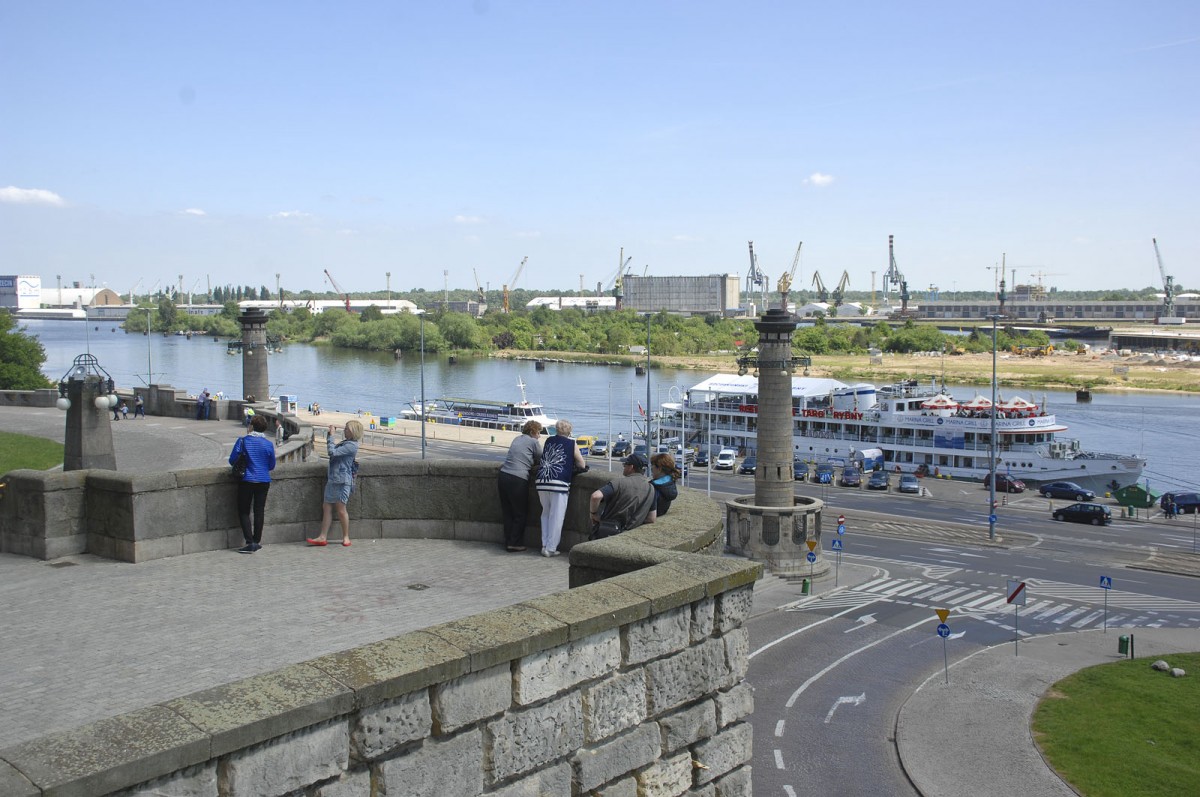 Aussicht von Hakenterrasse in Stettin (Szczecin).

Aufnahmedatum: 24. Mai 2015.