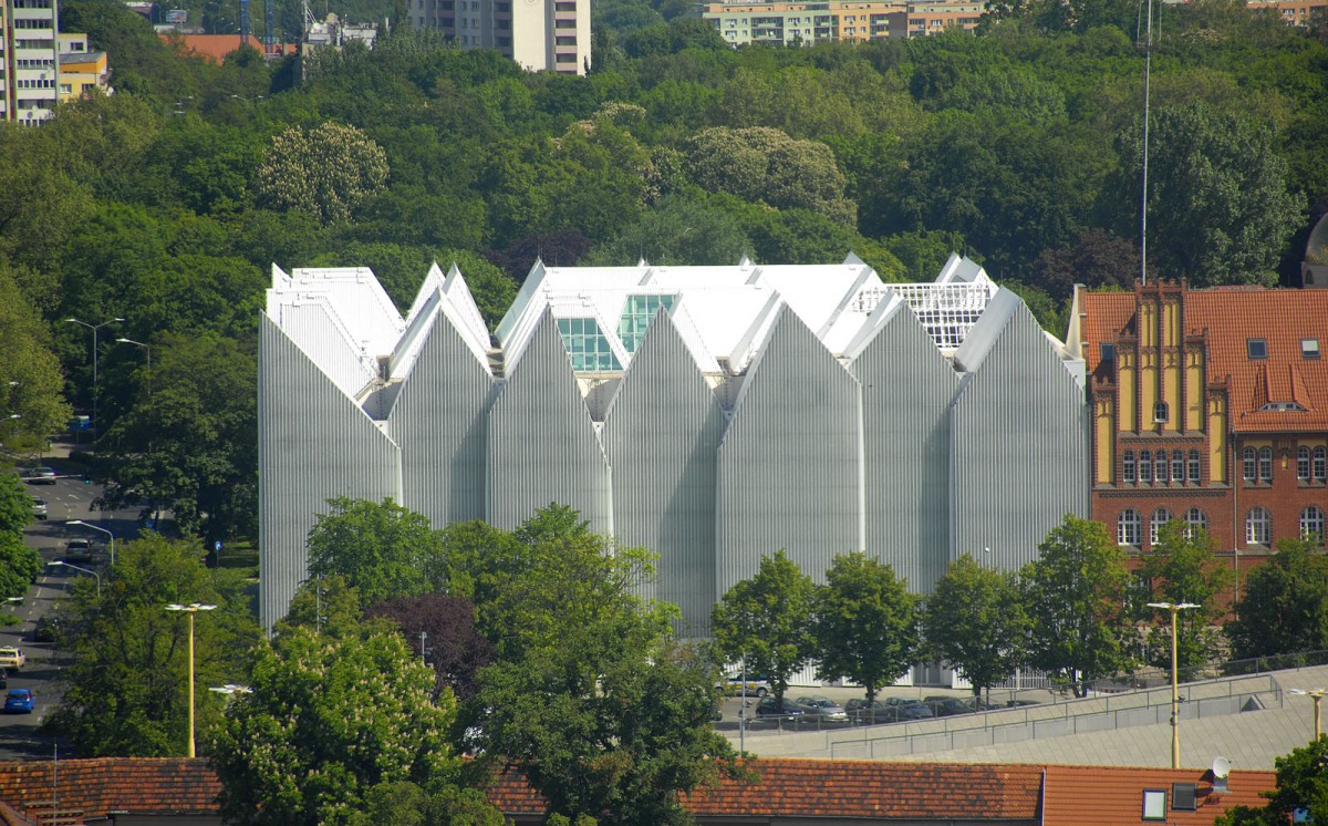 Aussicht von der Jakobskathedrale in Stettin (Katedra Świętego Jakuba). Auf dem Bild: Filharmonia Szczecińska.

Aufnahmedatum: 23. Mai 2015