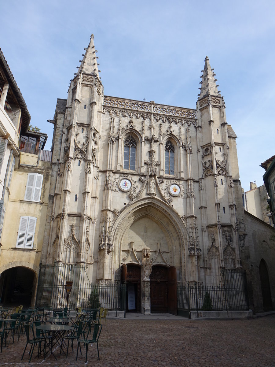 Avignon, Kirche Saint-Pierre, erbaut on 1358 bis 1525, Fassade aus dem 15. Jahrhundert (22.09.2017)