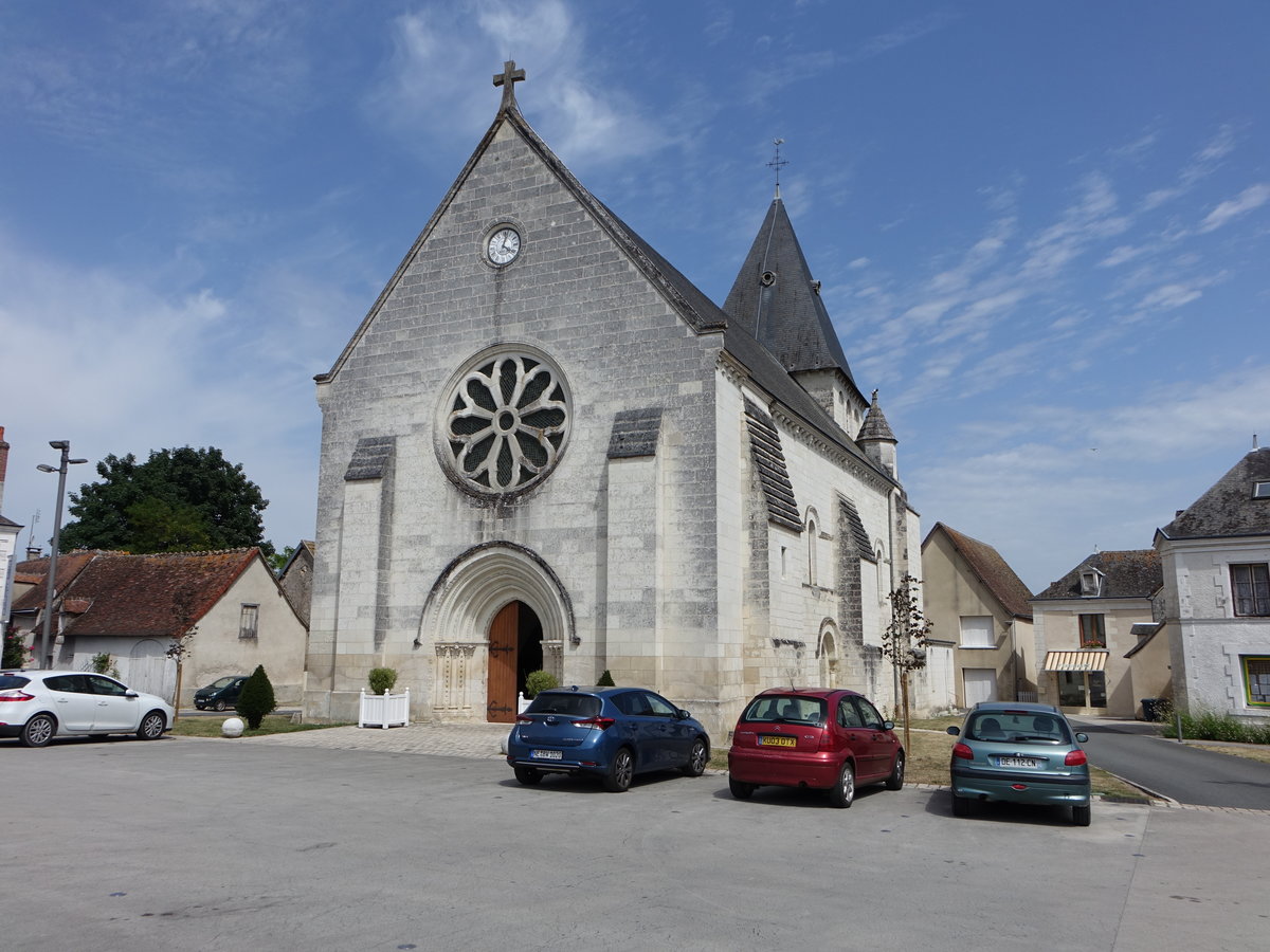 Azay-le-Ferron, Kirche Saint-Nazaire, erbaut im 12. Jahrhundert (08.07.2017)