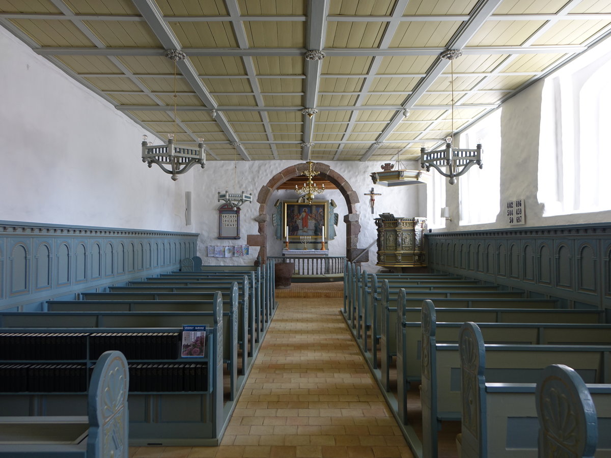 Bkke, Innenraum der romanischen Ev. Kirche (23.07.2019)