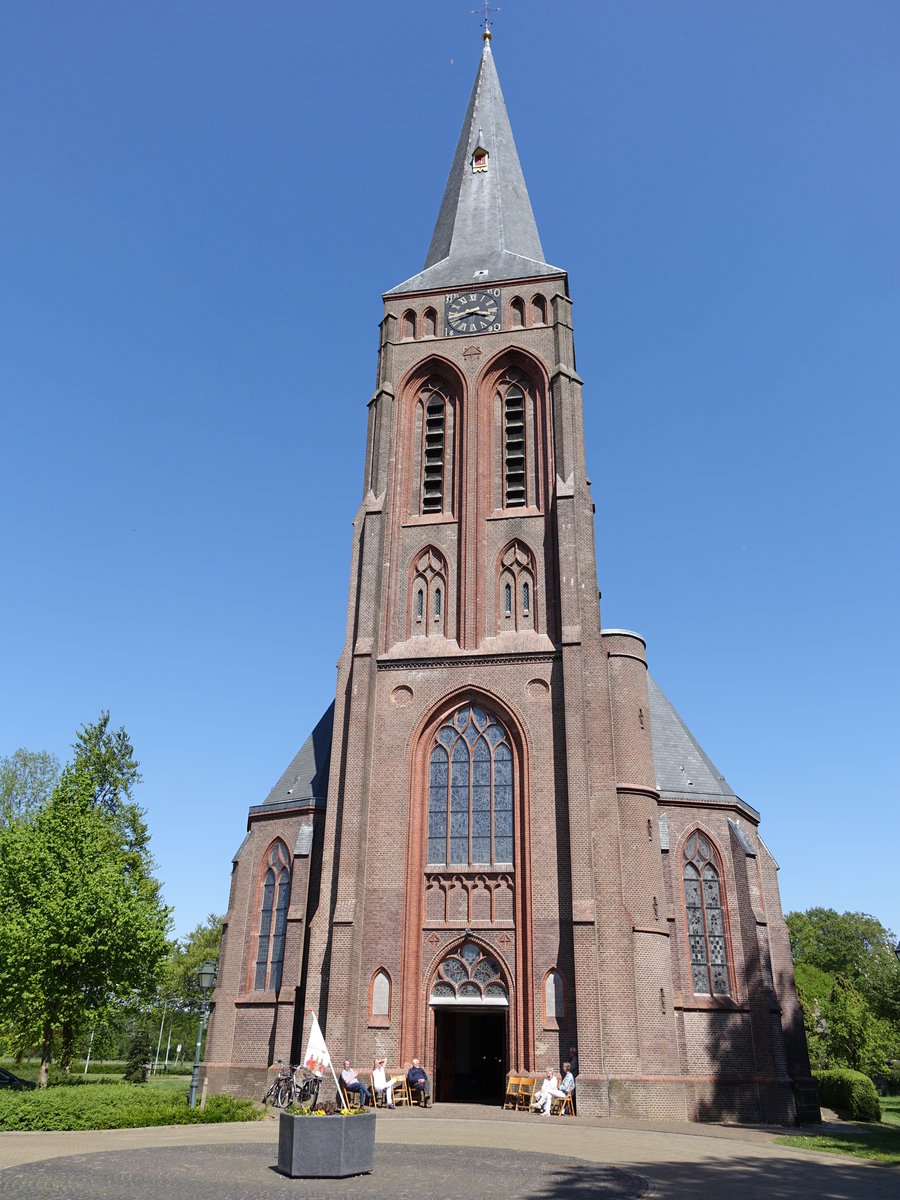 Baak, neugotische St. Martin Kirche, erbaut von 1890 bis 1891 durch Alfred Tepe (08.05.2016) 