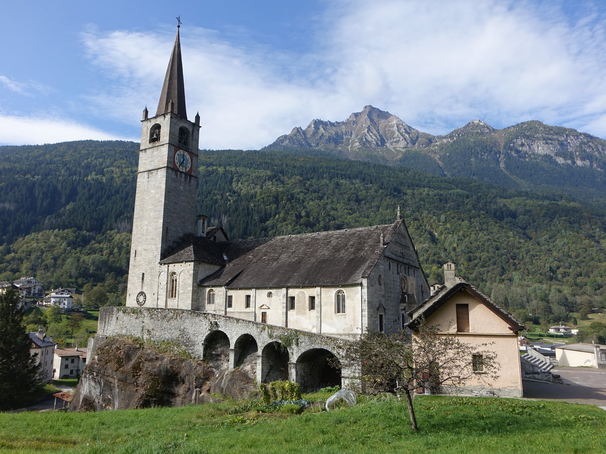 Baceno, Pfarrkirche San Gaudenzio, erbaut im 14. Jahrhundert (06.10.2019)