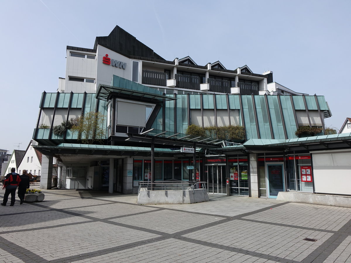 Backnang, Gebude der Stadtsparkasse am Obstmarkt (03.04.2016)