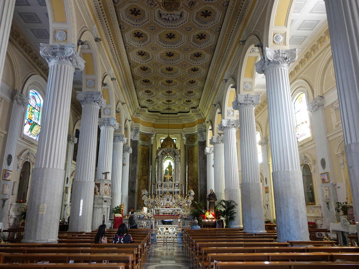 Bacoli, Innenraum der Pfarrkirche Sant Anna (22.09.2022)