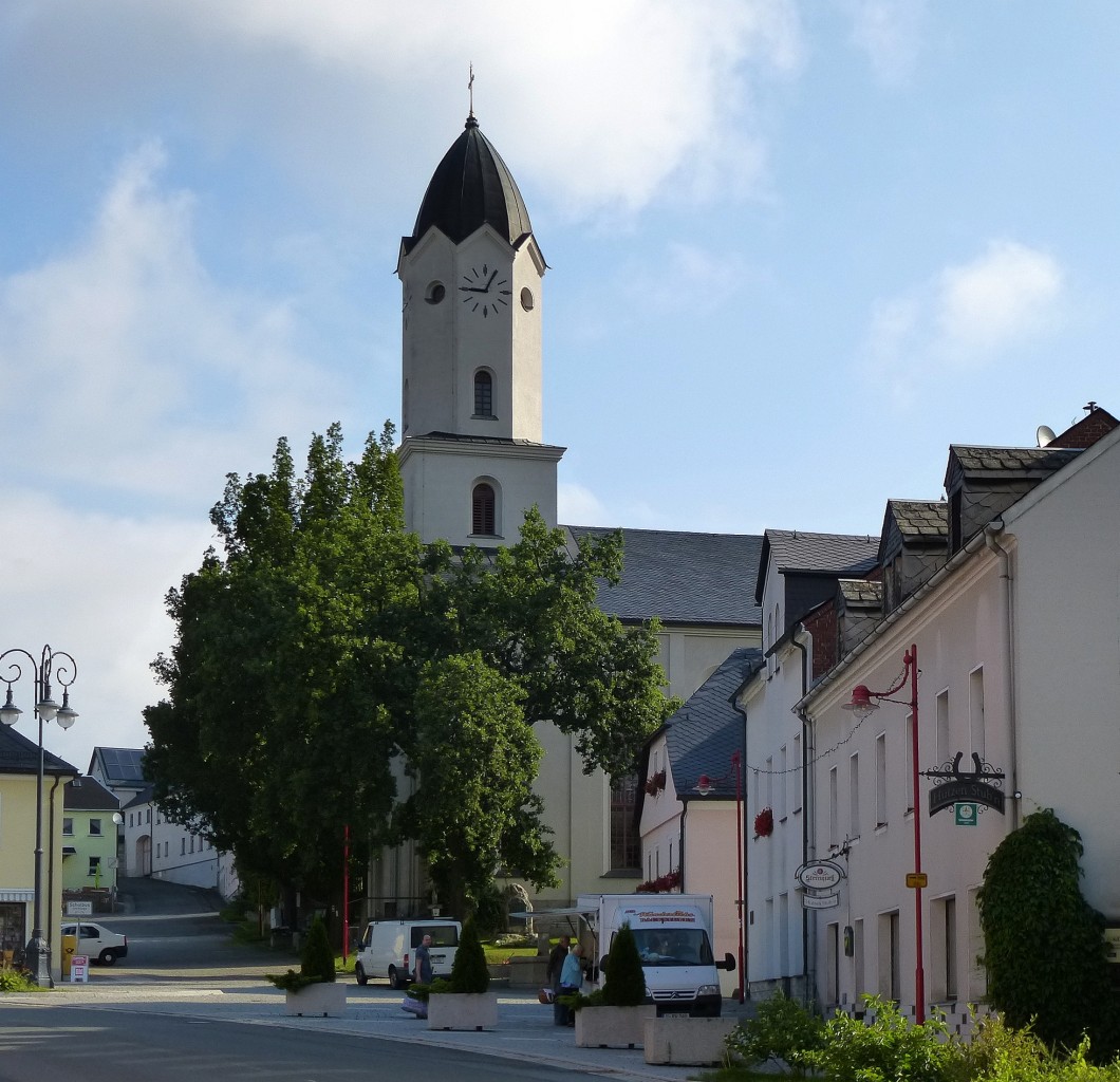 Bad Brambach im Vogtland, die 1846 geweihte Michaeliskirche, Aug.2014