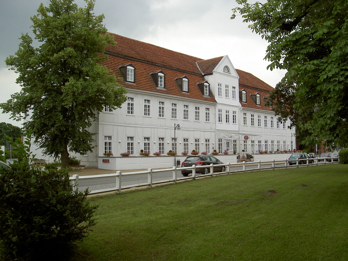 Bad Doberan, Logierhaus in der August Bebel Strae, erbaut 1793 (13.07.2012)