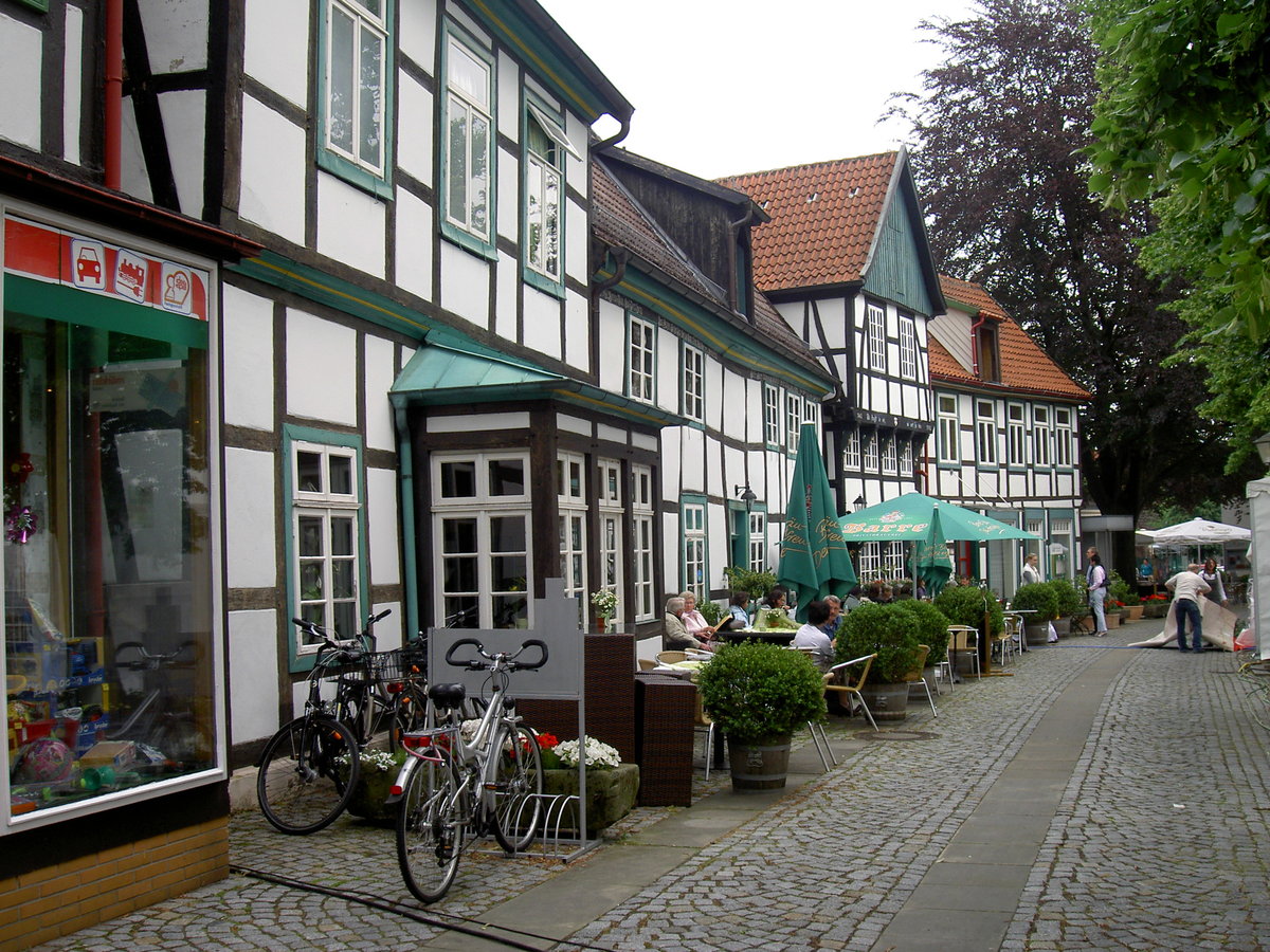 Bad Essen, Fachwerkhuser am Kirchplatz (28.05.2011)