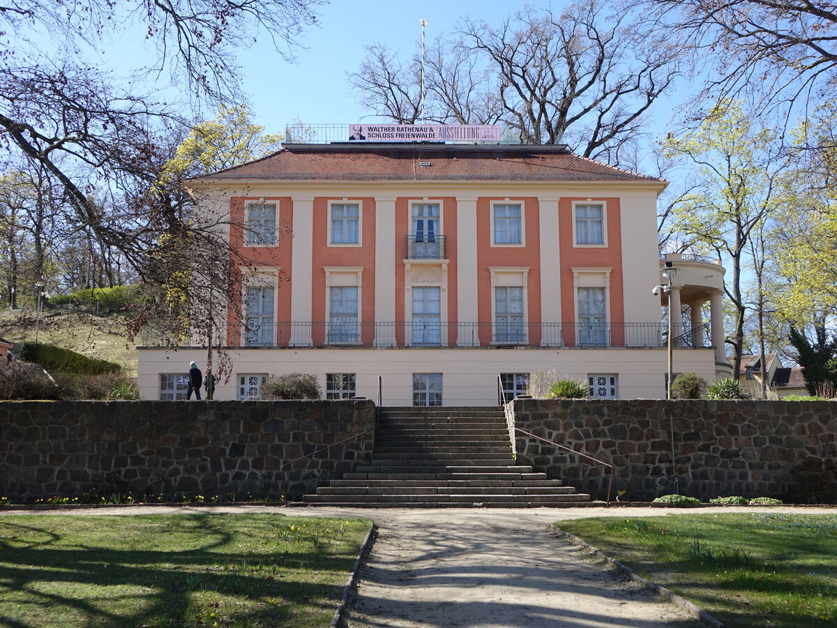 Bad Freienwalde, Schloss, erbaut 1799 durch den Geheimen Oberbaurat David Gilly (08.04.2026) 