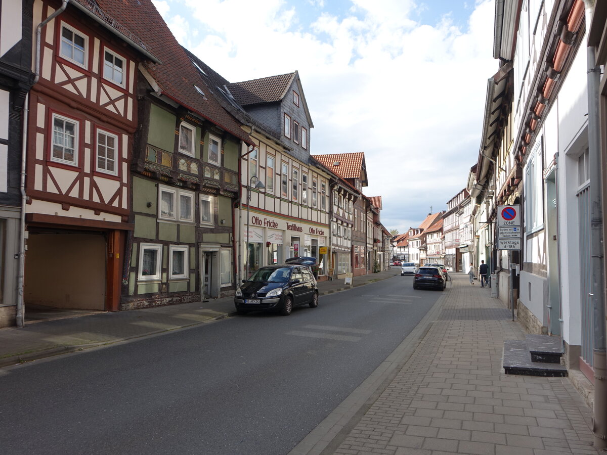 Bad Gandersheim, Fachwerkhuser im Steinweg (29.09.2023)