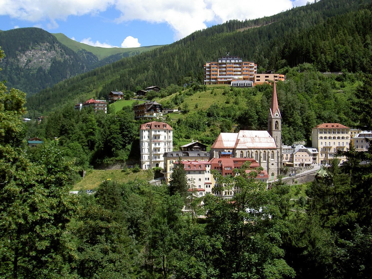 Bad Gastein, St. Primus und Felizian Kirche, erbaut von 1720 bis 1736 durch Oswald Stuelebmer (01.08.2014)