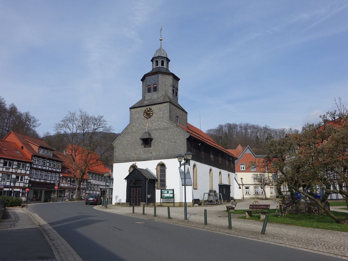 Bad Grund, evangelische St. Antonius Kirche am Markt, erbaut von 1460 bis 1480, Wiederaufbau 1640 (19.03.2024)